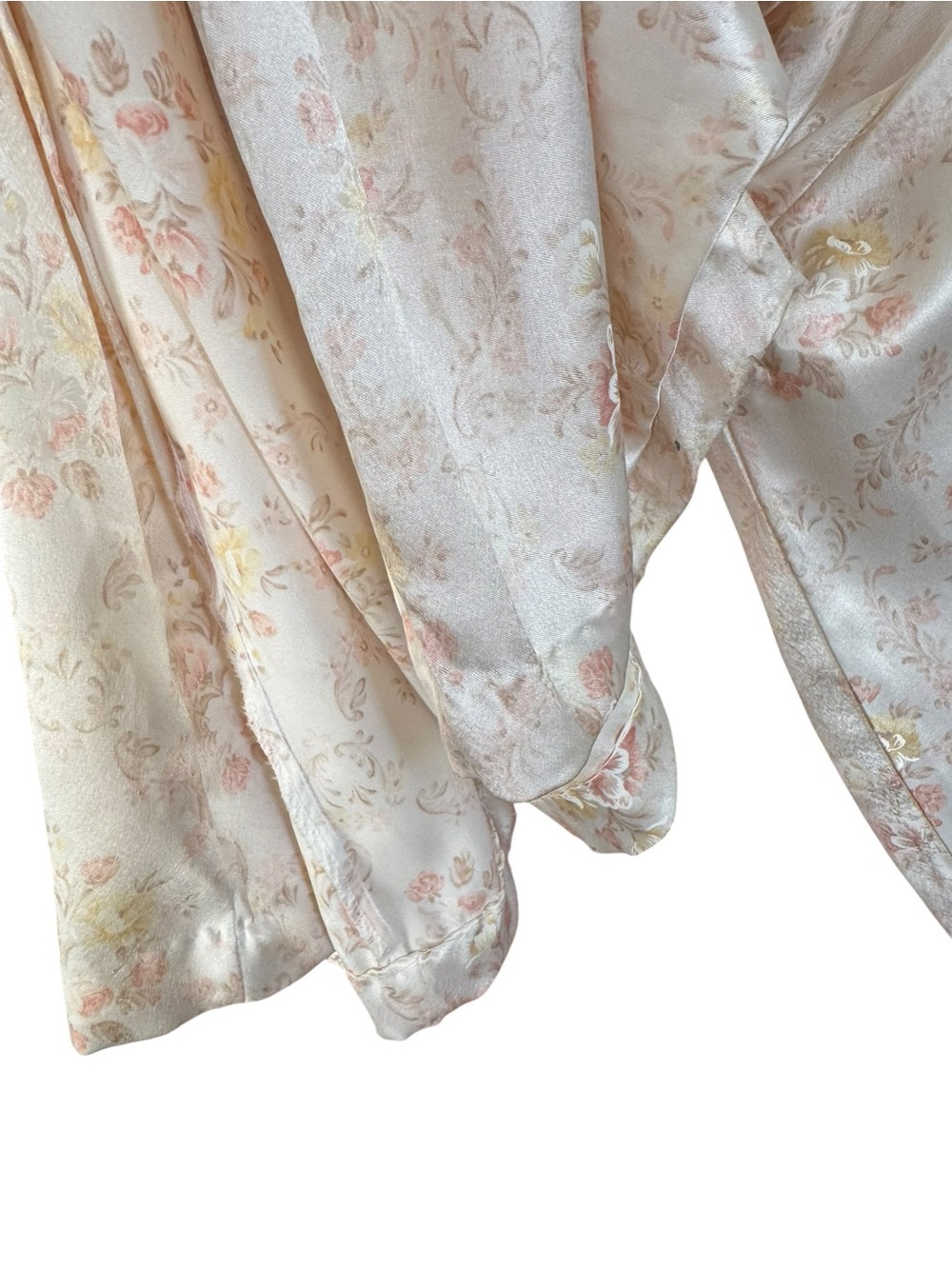 vintage Christian Dior "Le Connaisseur" satin soft floral pattern robe - Picture 7 of 10